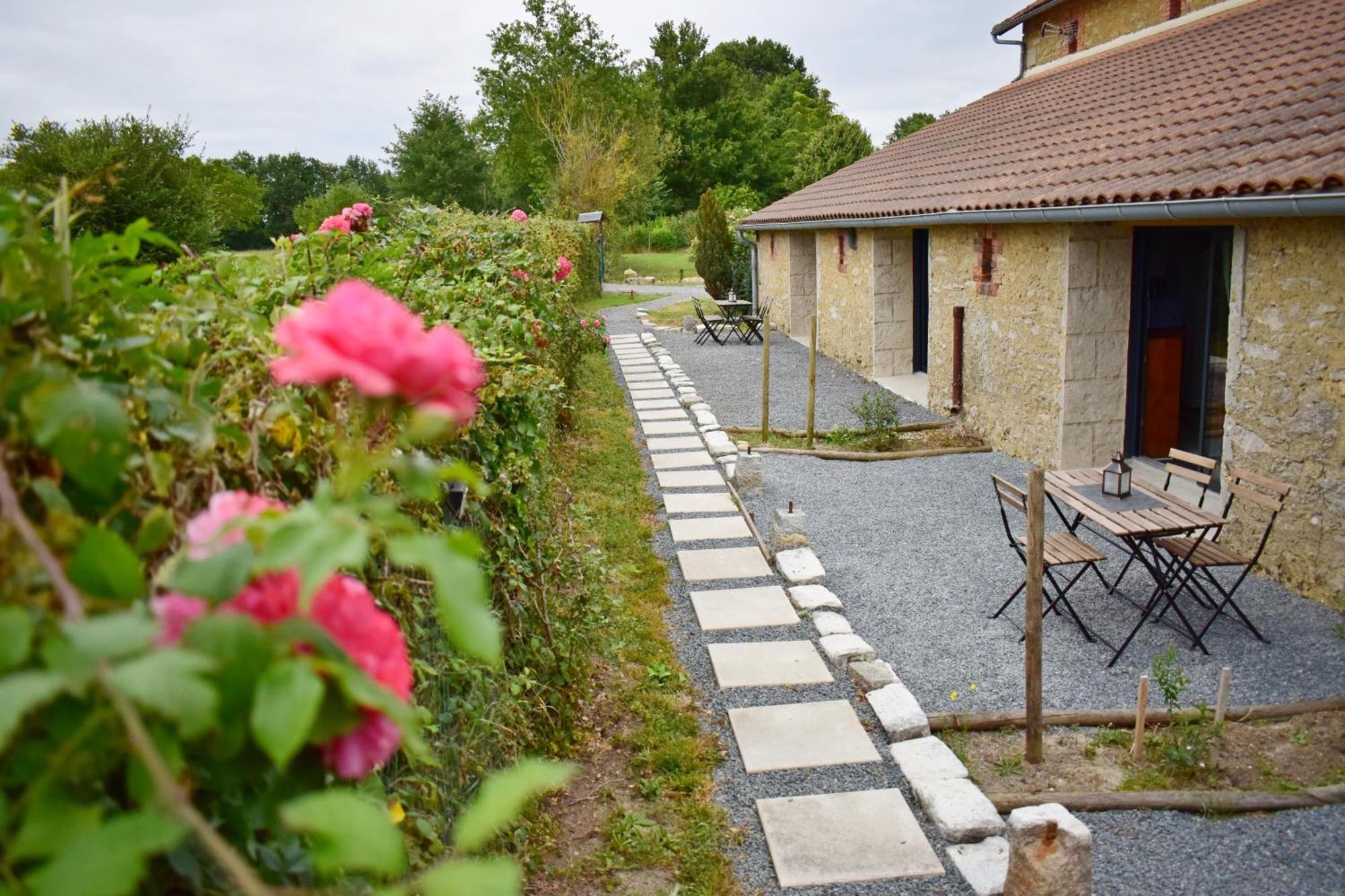 L'Oree Du Bois Gaubau Bed and Breakfast Saint-Georges-sur-Layon Buitenkant foto